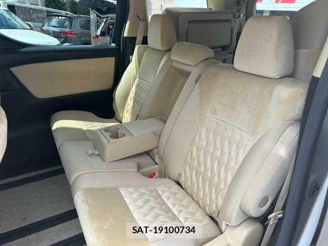 Toyota VELLFIRE 2019-06 7620978-27