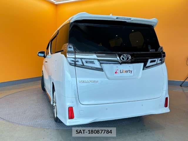 Toyota VELLFIRE 2020-06 7620968-12