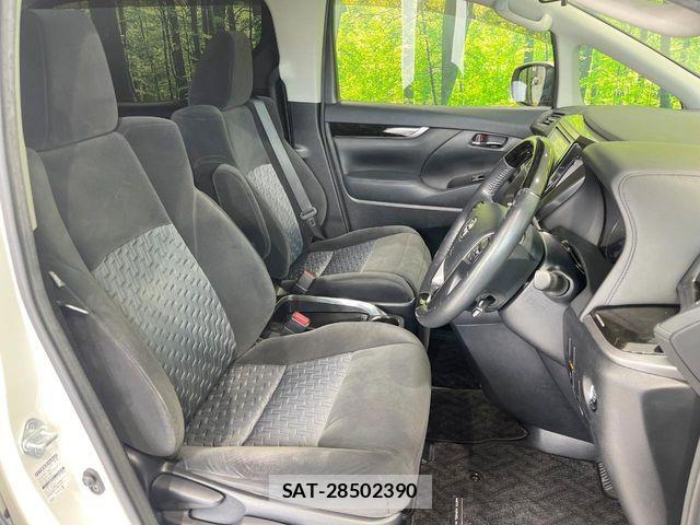 Toyota VELLFIRE 2017-06 7620977-7