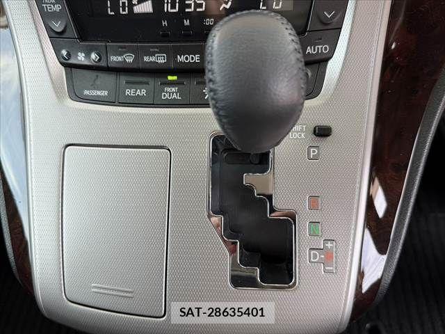 Toyota VELLFIRE 2011-12 7620987-28