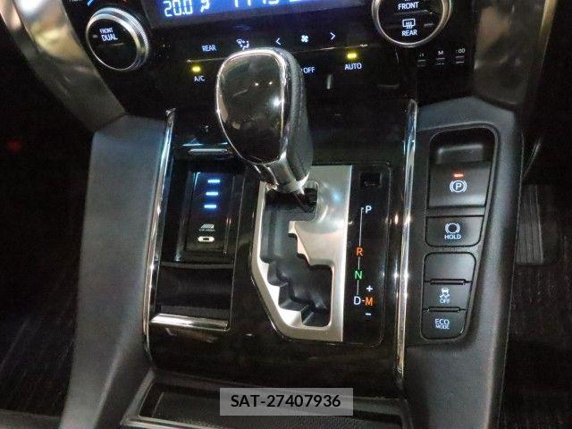 Toyota VELLFIRE 2017-07 7620975-26