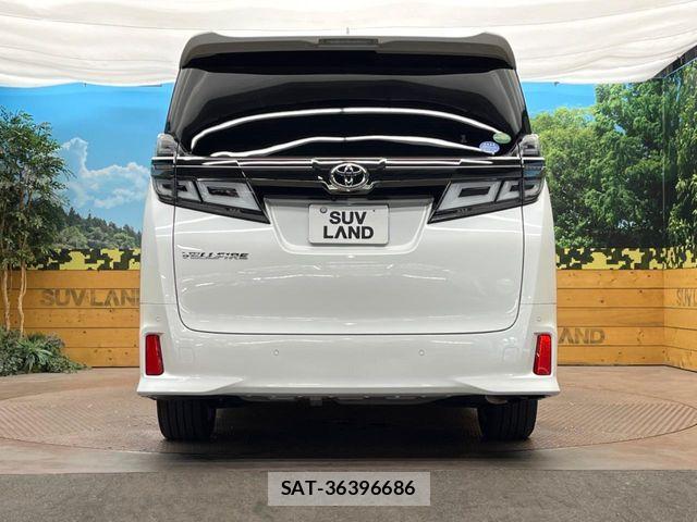 Toyota VELLFIRE 2019-06 7620969-15