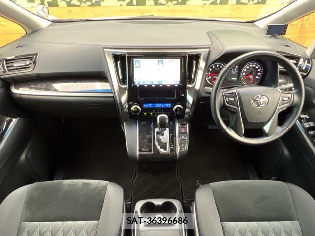 Toyota VELLFIRE 2019-06 7620969-1