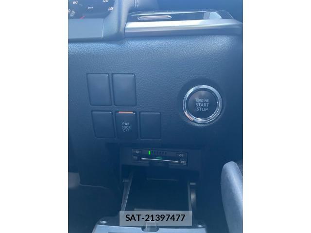 Toyota VELLFIRE 2017-12 7620984-19