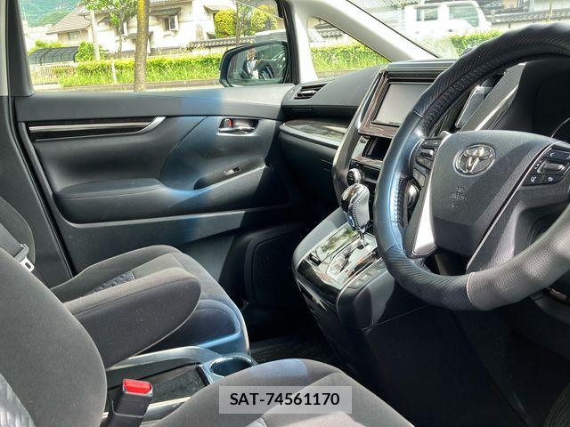 Toyota VELLFIRE 2017-03 7620973-1