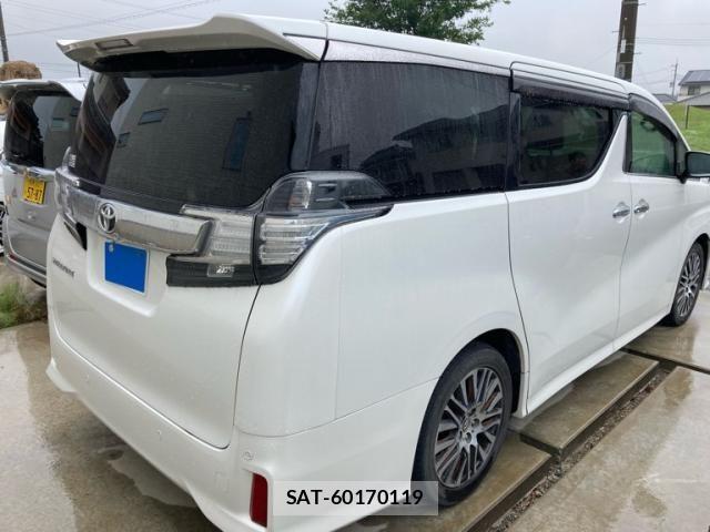 Toyota VELLFIRE 2017-03 7620980-1