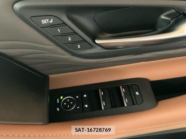 Toyota VELLFIRE 2025-07 7730130-14