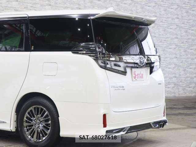 Toyota VELLFIRE 2019-04 7730138-17