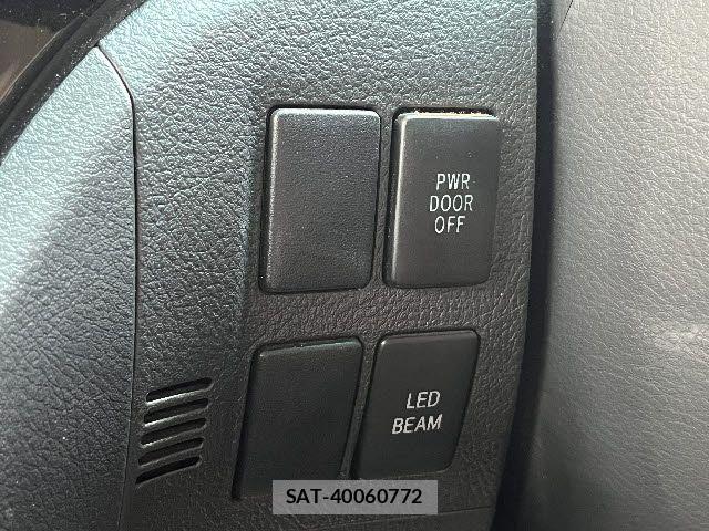Toyota VELLFIRE 2014-02 7880197-17