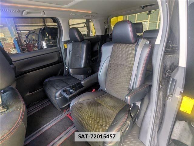 Toyota VELLFIRE 2014-04 7903568-14