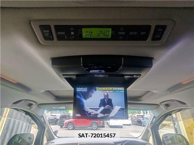 Toyota VELLFIRE 2014-04 7903568-15