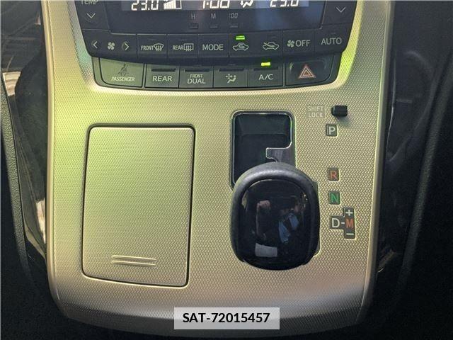 Toyota VELLFIRE 2014-04 7903568-23