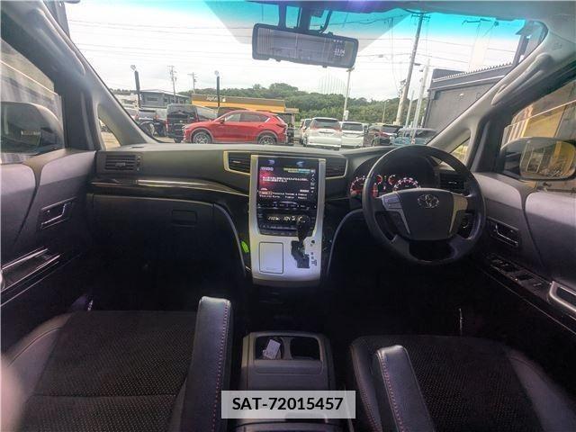Toyota VELLFIRE 2014-04 7903568-2
