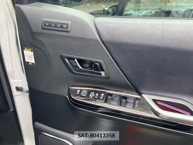 Toyota VELLFIRE 2012-04 7981409-3