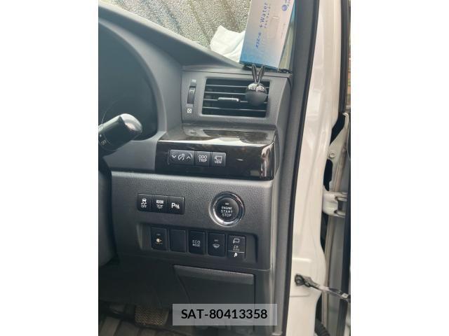 Toyota VELLFIRE 2012-04 7981409-4