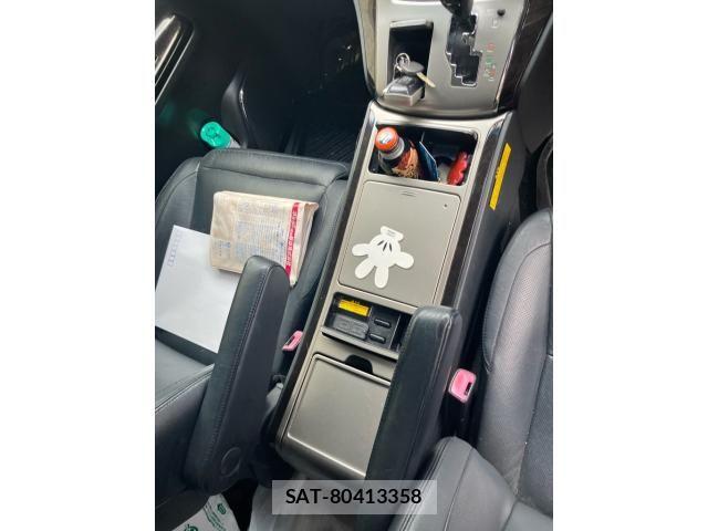 Toyota VELLFIRE 2012-04 7981409-7