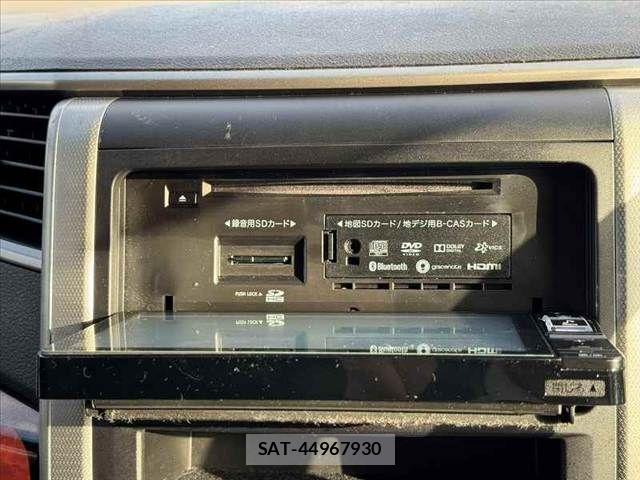Toyota VELLFIRE 2010-05 7981408-29