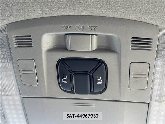 Toyota VELLFIRE 2010-05 7981408-3