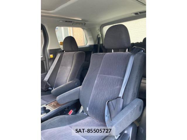 Toyota VELLFIRE 2012-04 7981406-16