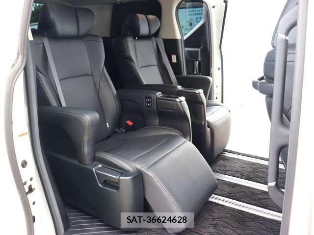 Toyota VELLFIRE 2018-06 8038901-6