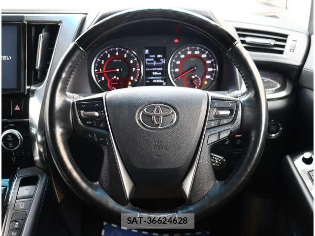Toyota VELLFIRE 2018-06 8038901-25