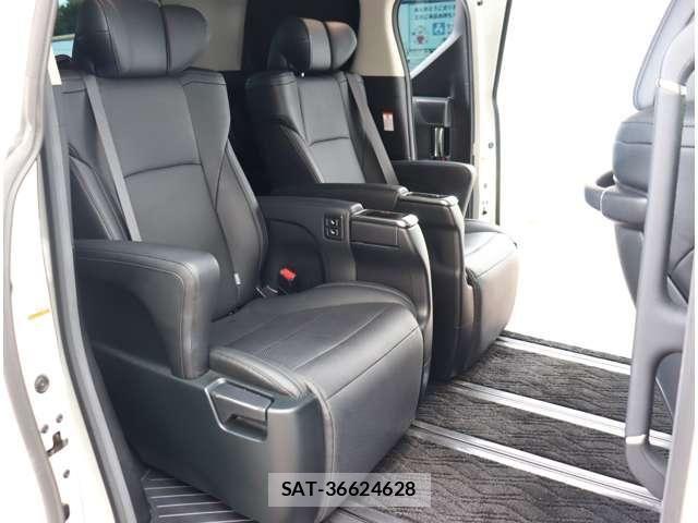 Toyota VELLFIRE 2018-06 8038901-5