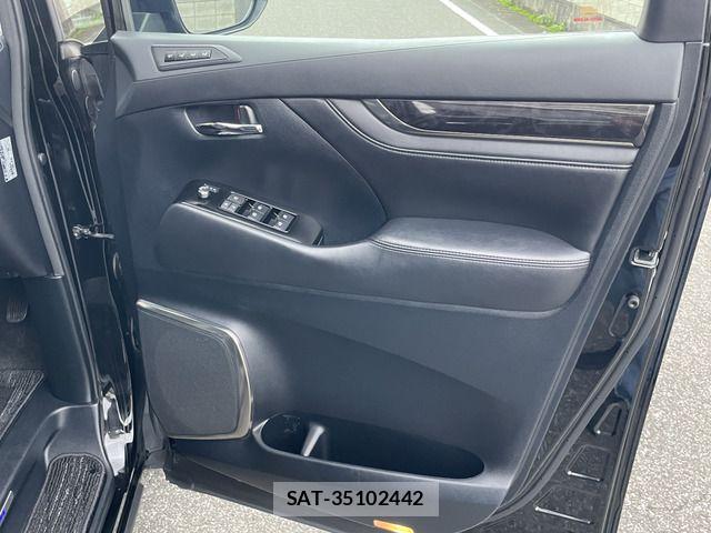 Toyota VELLFIRE 2018-07 8038905-18