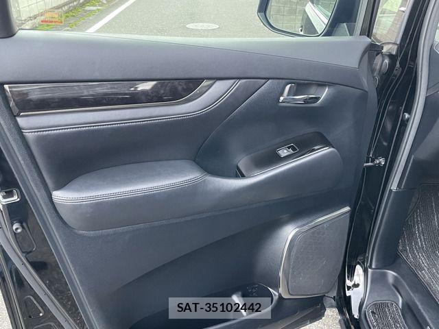 Toyota VELLFIRE 2018-07 8038905-19