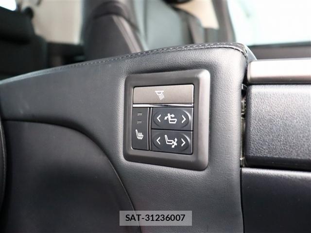 Toyota VELLFIRE 2019-06 8038900-17