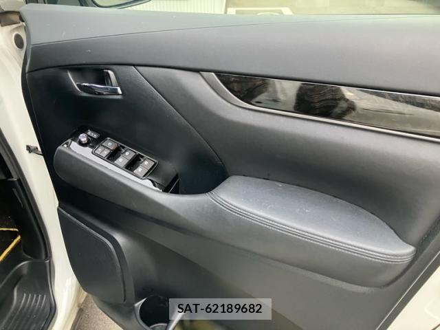 Toyota VELLFIRE 2017-02 8038910-19