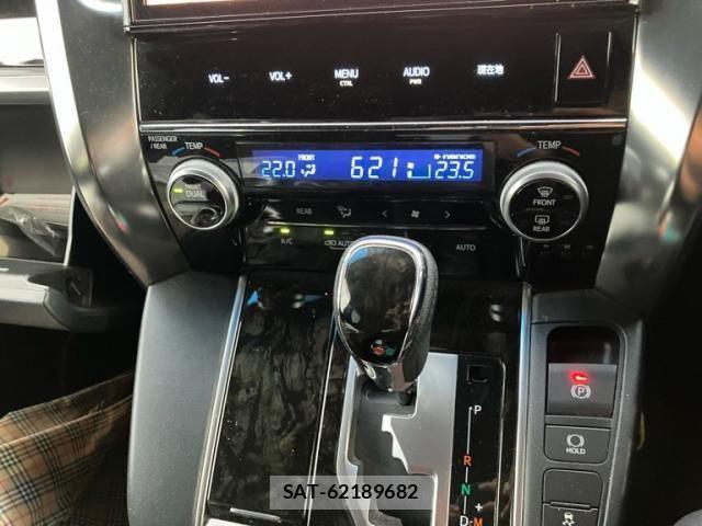 Toyota VELLFIRE 2017-02 8038910-27