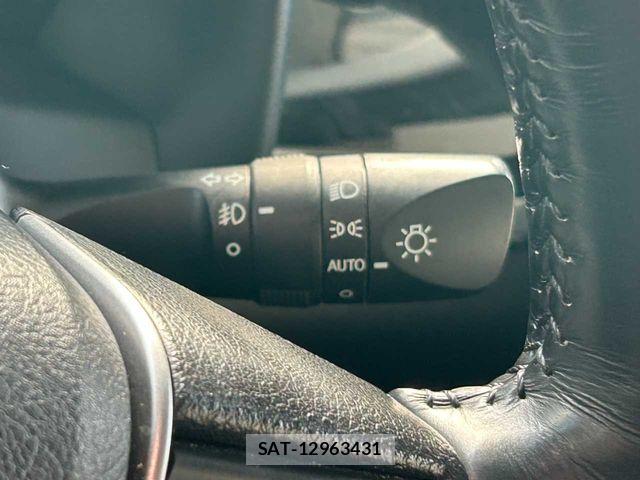 Toyota VELLFIRE 2019-01 8038903-11