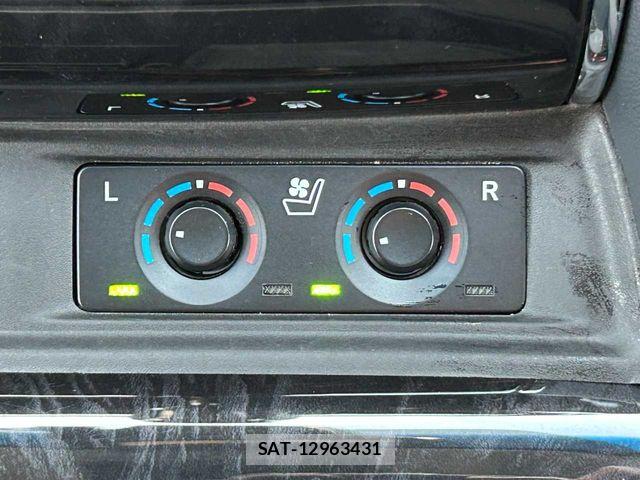 Toyota VELLFIRE 2019-01 8038903-19