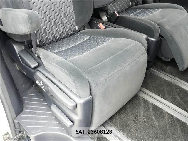 Toyota VELLFIRE 2015-09 8038909-18