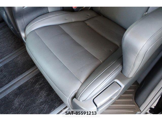 Toyota VELLFIRE 2018-10 8075998-18