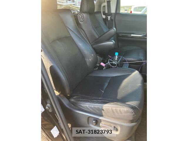 Toyota VELLFIRE 2014-11 8076004-19