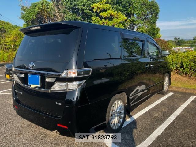 Toyota VELLFIRE 2014-11 8076004-3