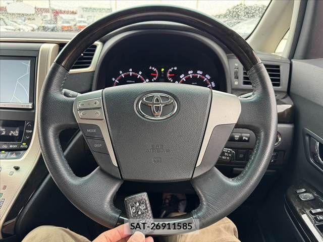 Toyota VELLFIRE 2013-11 8076005-6