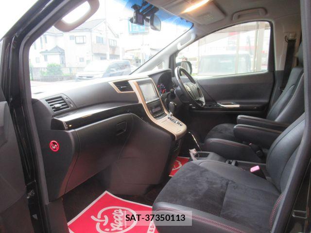 Toyota VELLFIRE 2013-02 8076008-9
