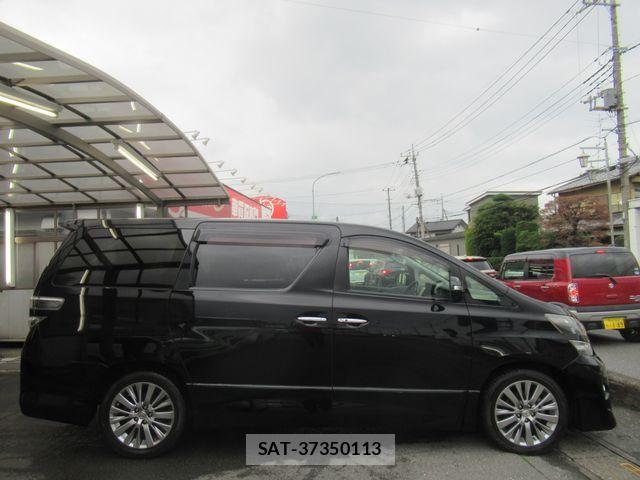 Toyota VELLFIRE 2013-02 8076008-3