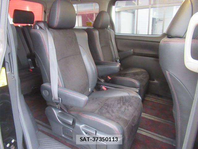 Toyota VELLFIRE 2013-02 8076008-7