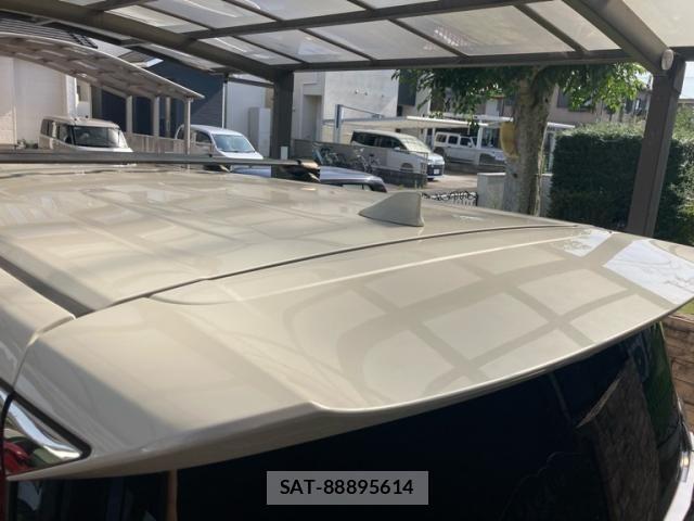 Toyota VELLFIRE 2018-03 8102404-9