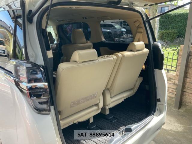 Toyota VELLFIRE 2018-03 8102404-13