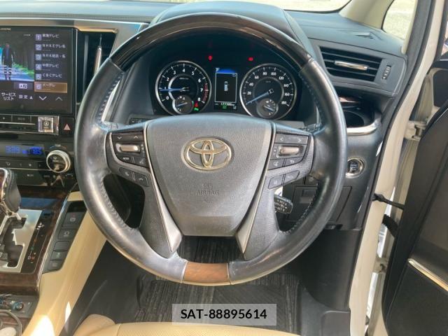 Toyota VELLFIRE 2018-03 8102404-19