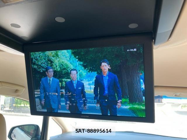 Toyota VELLFIRE 2018-03 8102404-20