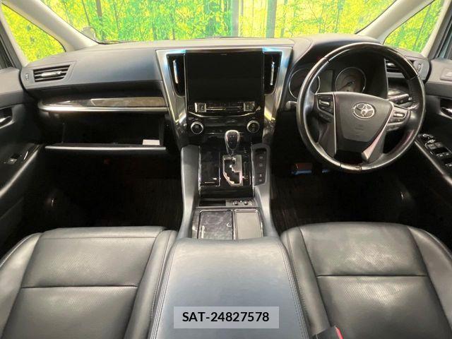 Toyota VELLFIRE 2018-04 8102381-1