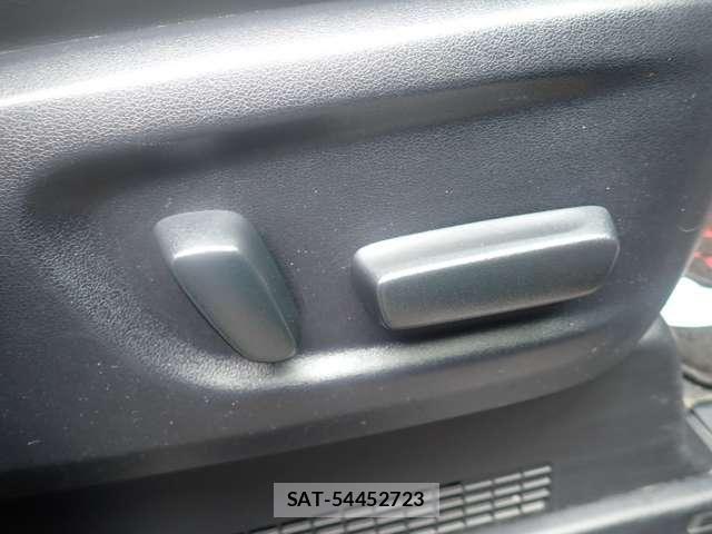 Toyota VELLFIRE 2020-04 8102380-25