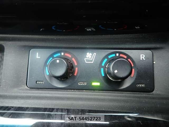 Toyota VELLFIRE 2020-04 8102380-28