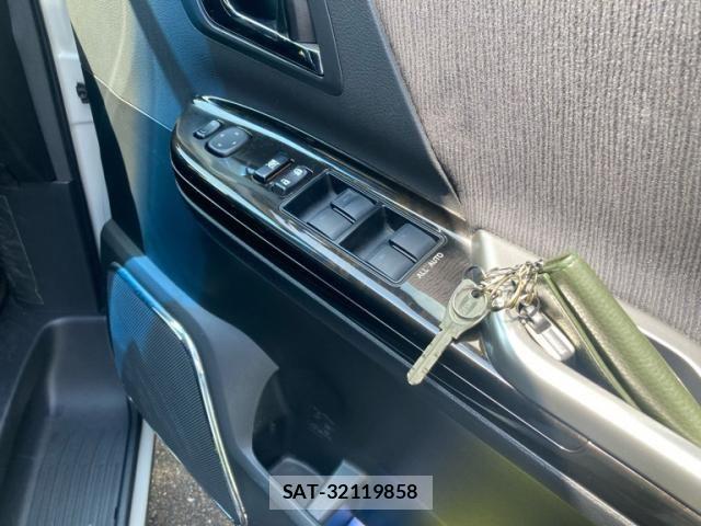 Toyota VELLFIRE 2011-10 8102414-9