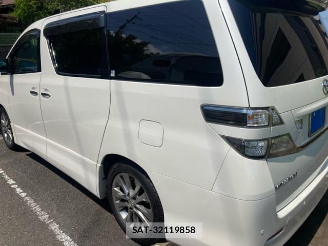 Toyota VELLFIRE 2011-10 8102414-2